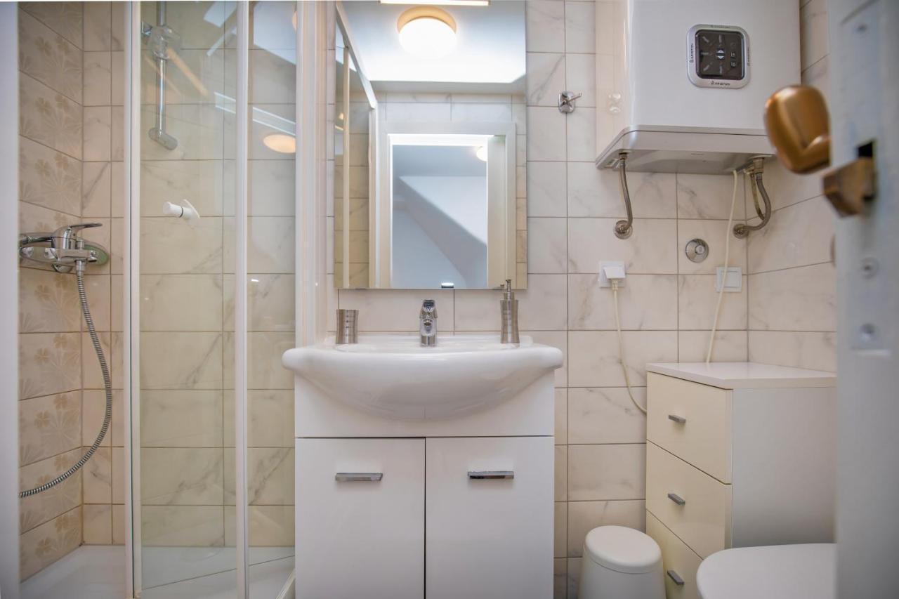 Studio Apartment Bell 2