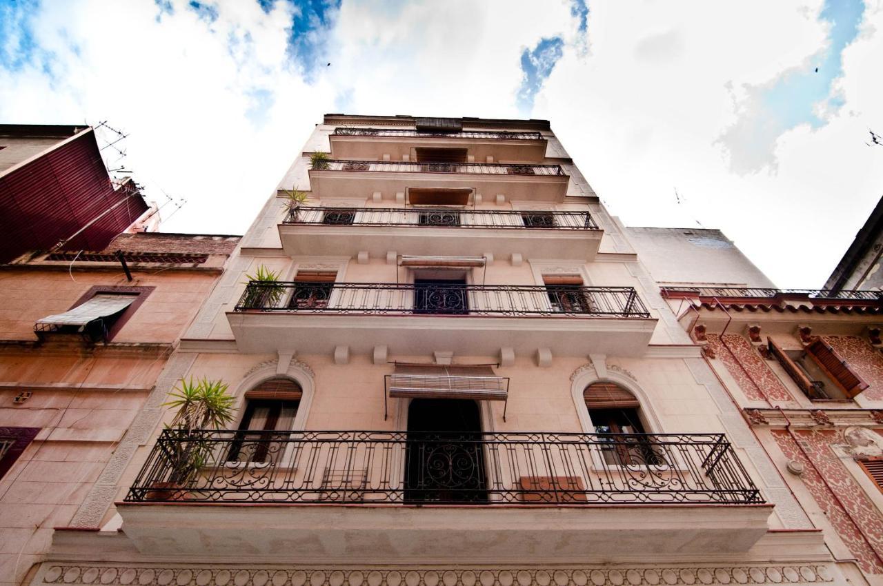 Barceloneta Suites Apartments Beach 1