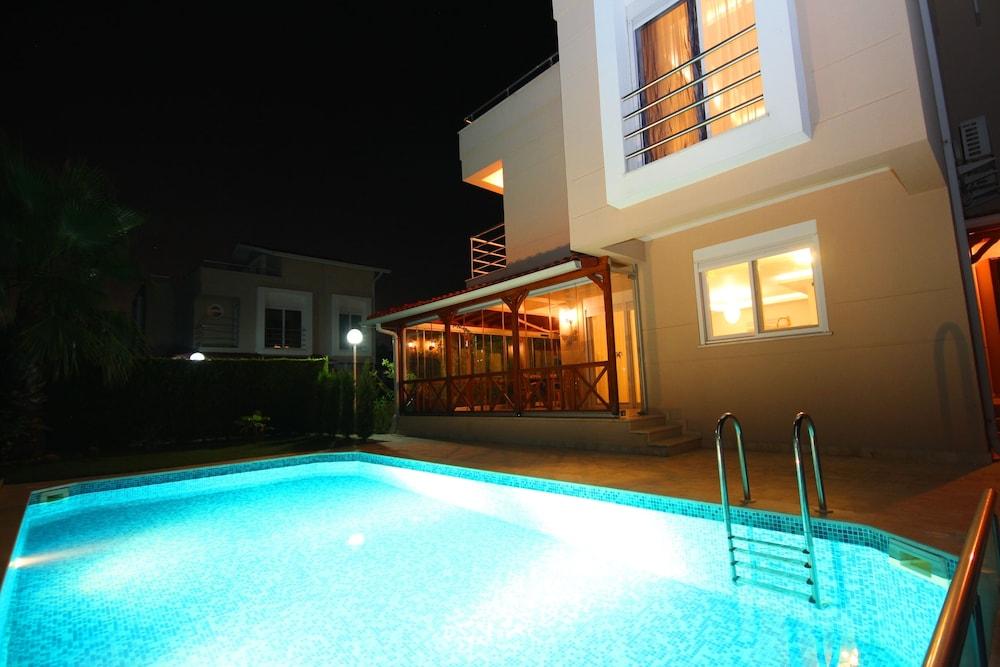 Paradise Town - Villa Marina