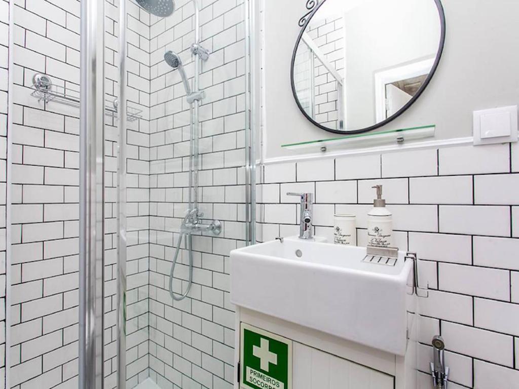 Flores - 22668al (Adults Only) 1