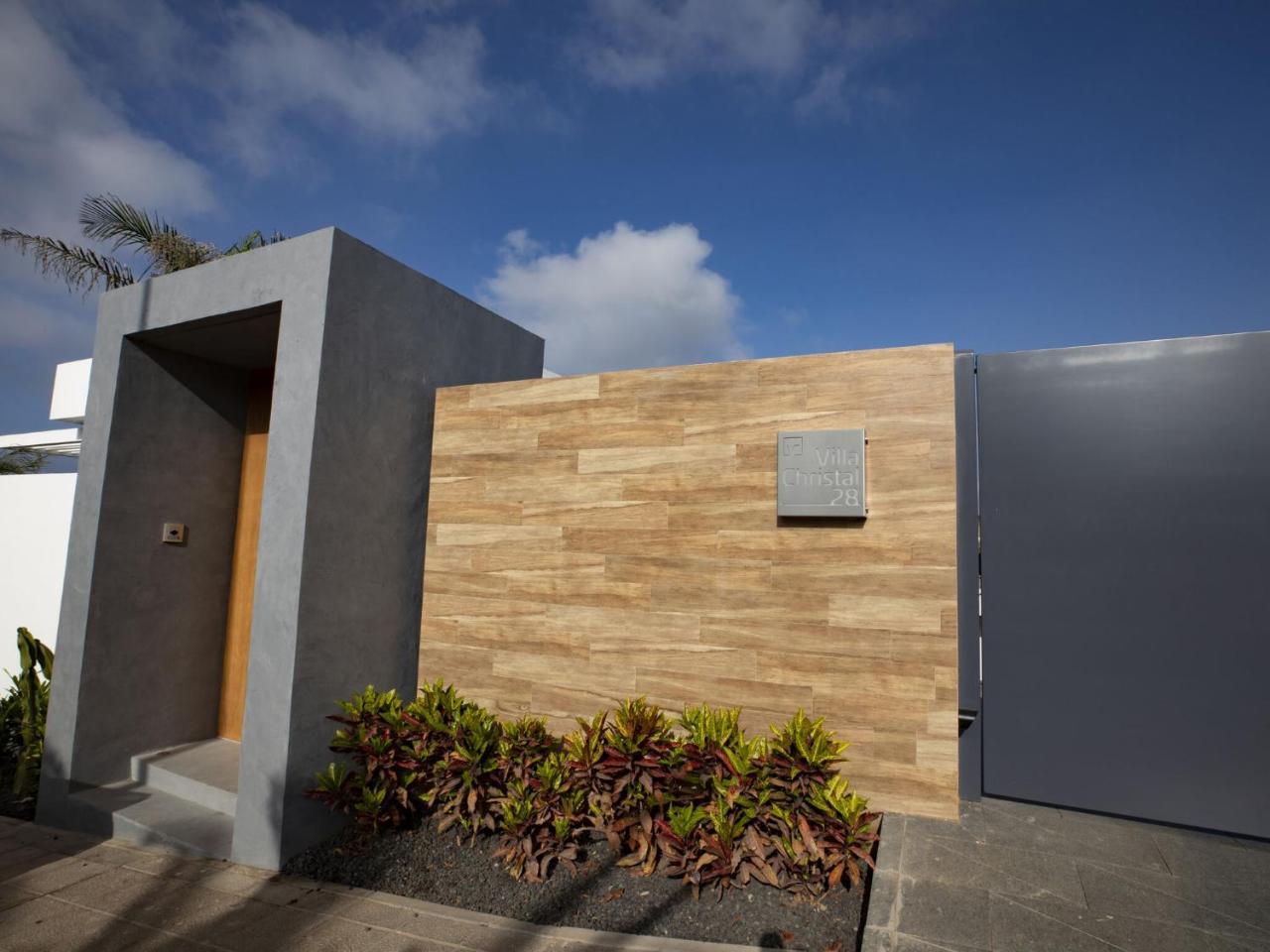 Belvilla by Oyo Villa Christal 2