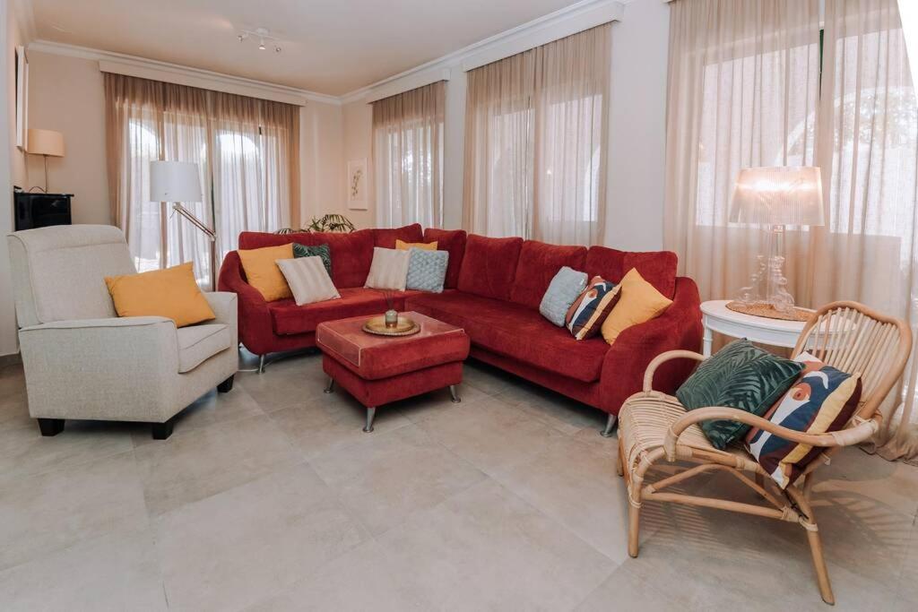 Never Ending Summer Luxury Villa 1