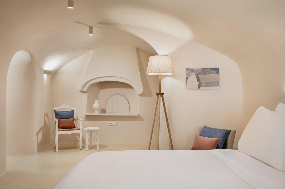 The Mill Haven Santorini 2