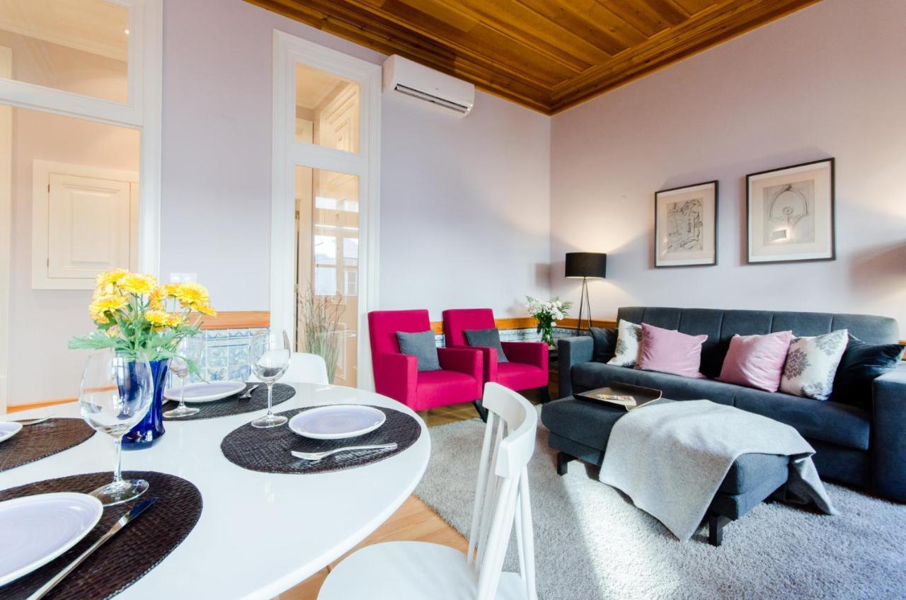 Baixa Downtown Fabulous And Sophisticate Apartment with Elevator 18th Century Building 2