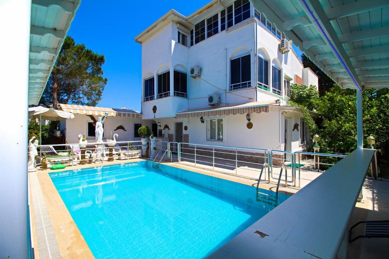 Gorgeous Villa with Private Pool in Antalya
