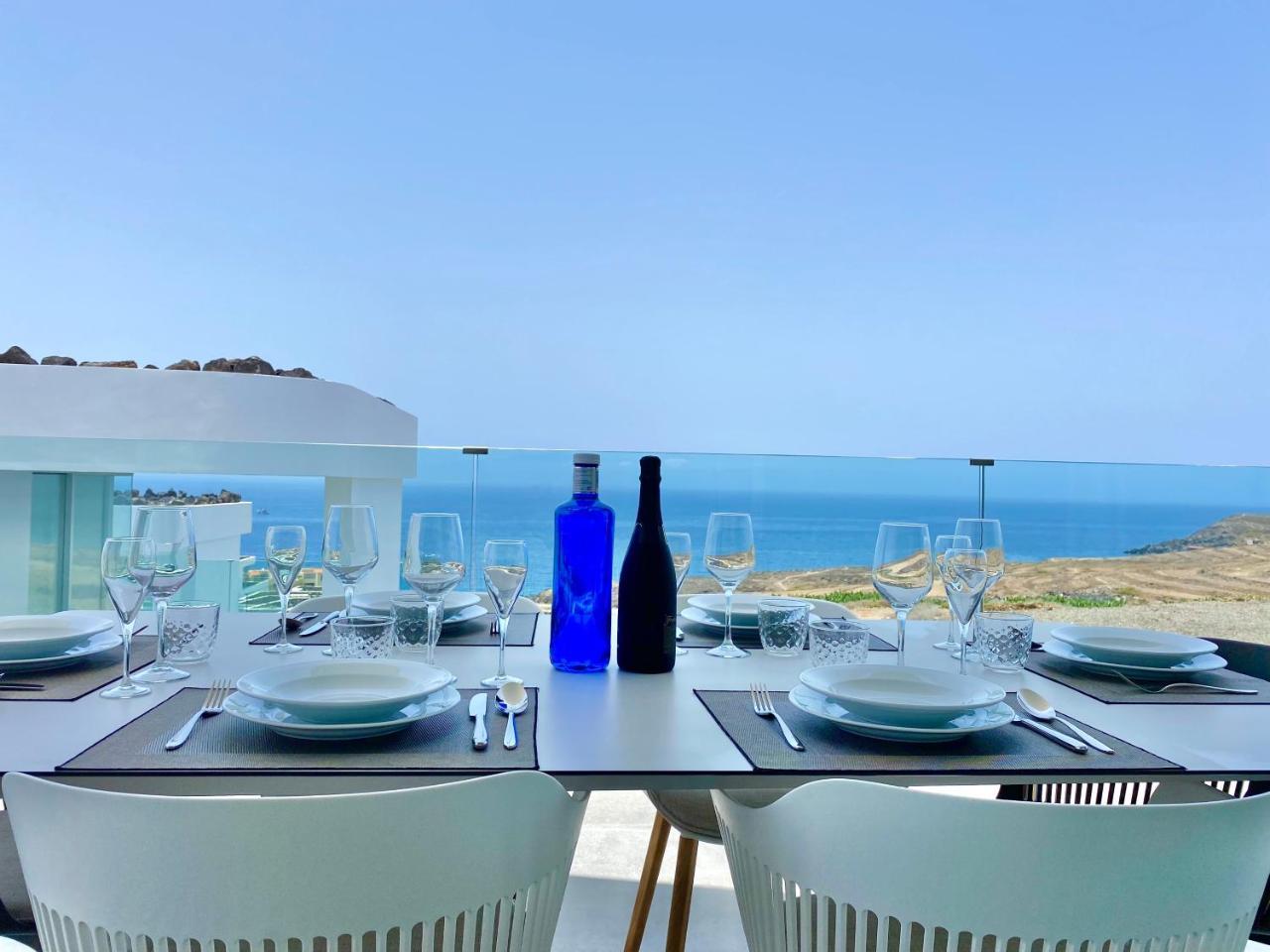 Rocavista - Villa with Heated Rooftop Pool And Amazing Ocean View