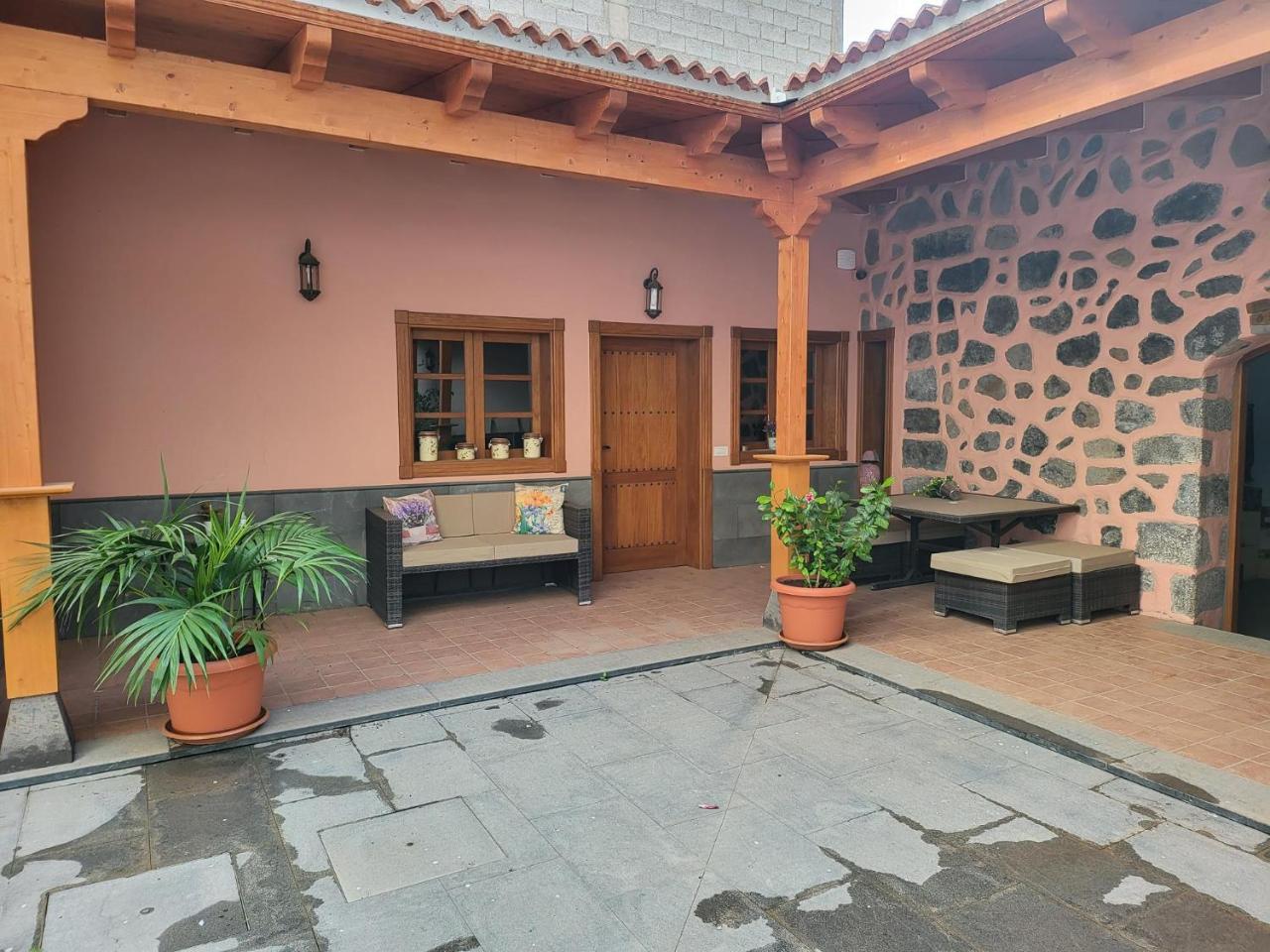 Casa Matele 3 Bed Apt 1