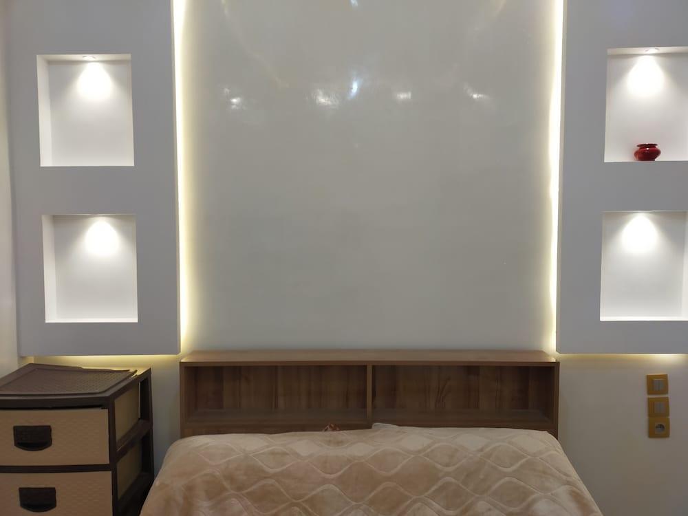 Remarkable 2-Bed Apartment in Marrakech 2