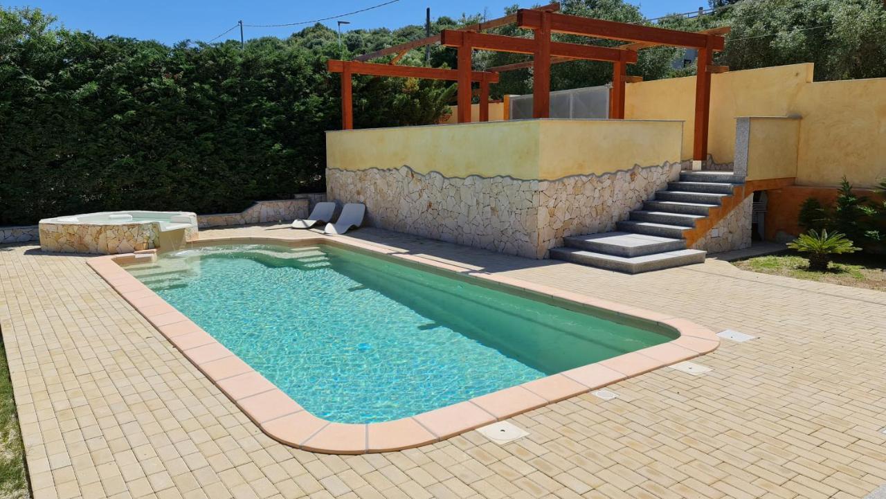 Villa Vivi. Piscina, Idro, Giardino E Condizionatore 2