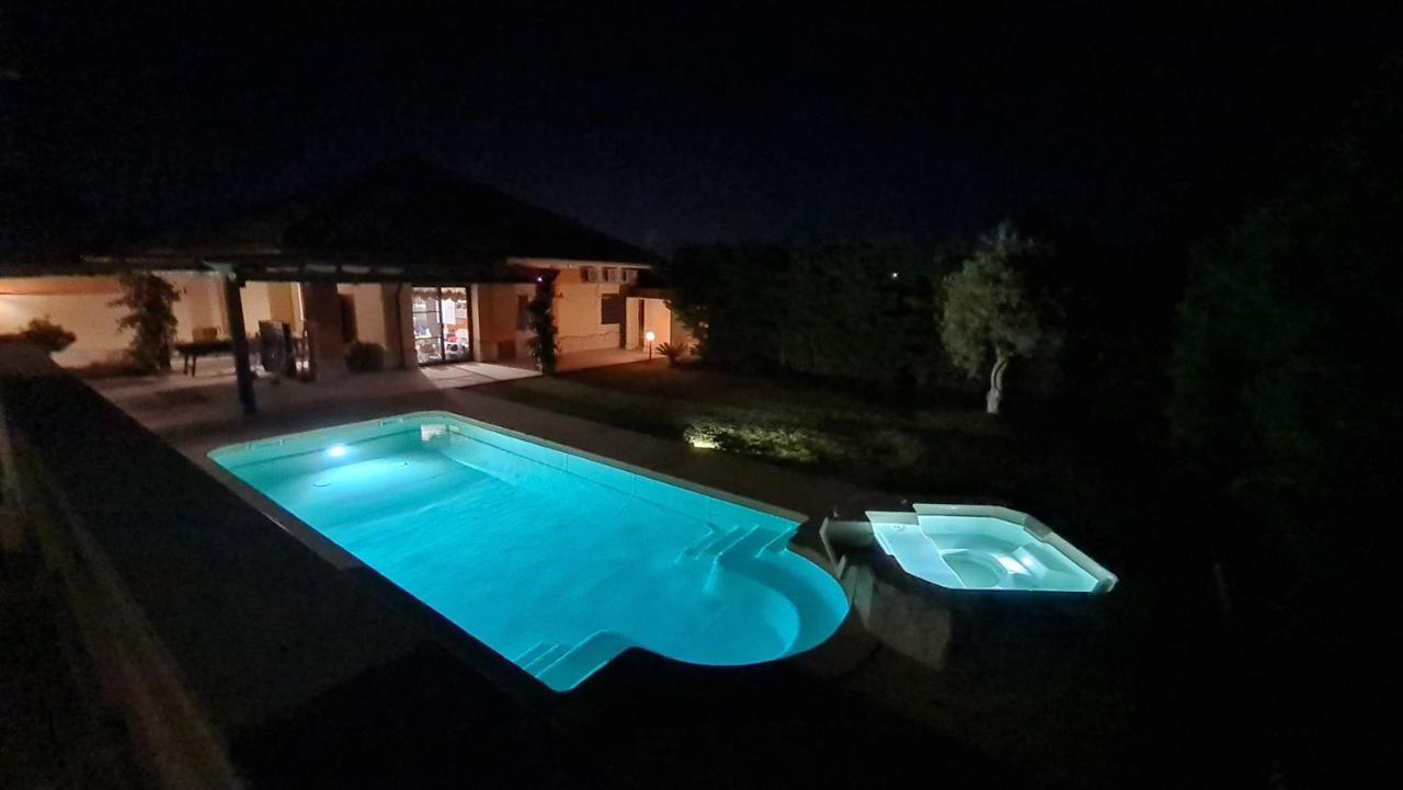 Villa Vivi. Piscina, Idro, Giardino E Condizionatore