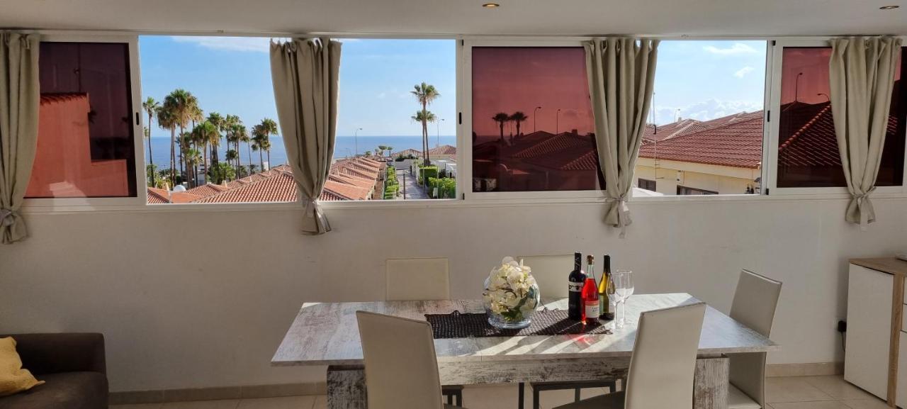 Lovely 4-Bed Villa with Ocean Views in Sueno Azul 1