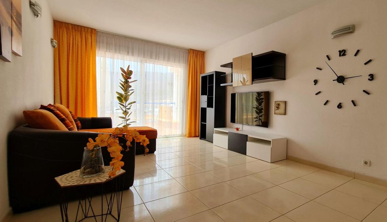 Cozy 2 Bedroom Apartment in Costa Adeje