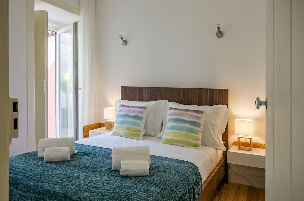 Hip Tailor Made Flat in Bairro Alto 1