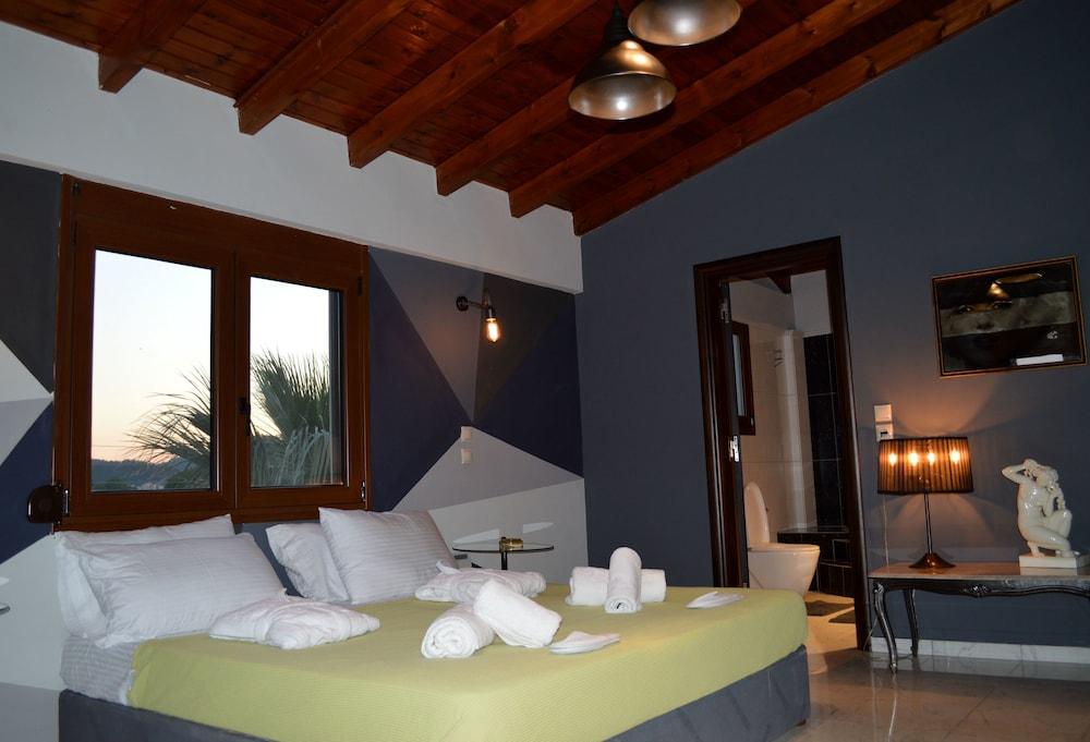 Gold Luxury Villa Ialysos