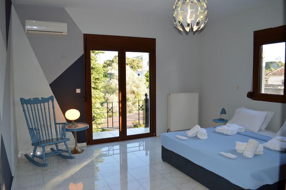 Gold Luxury Villa Ialysos 1