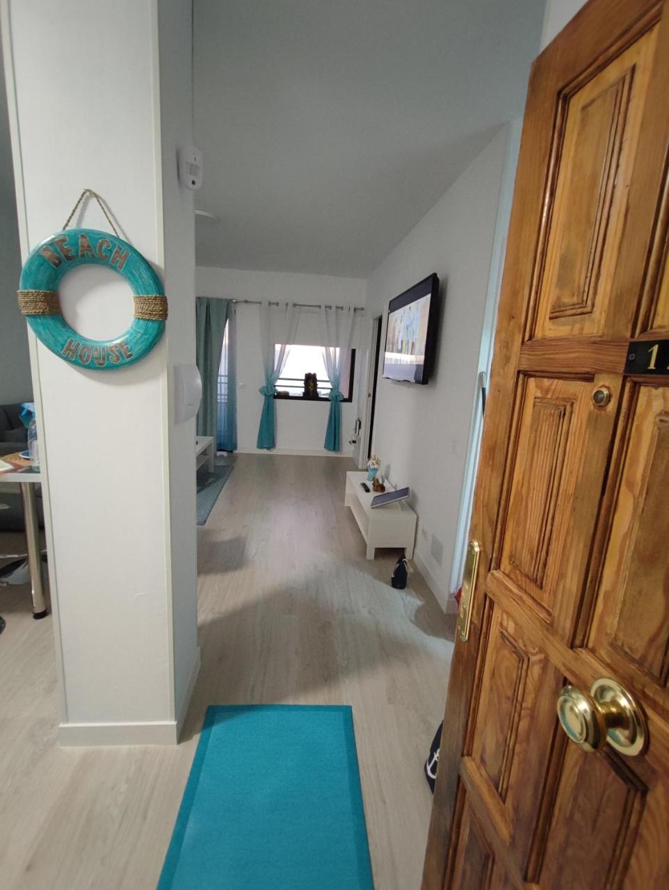 Paradise Beach Apartment, with Wifi And Stunning Sea Views 1