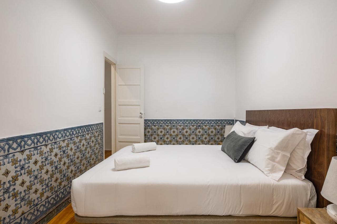 Hip & Renovated T.M. Flat in Bairro Alto 2