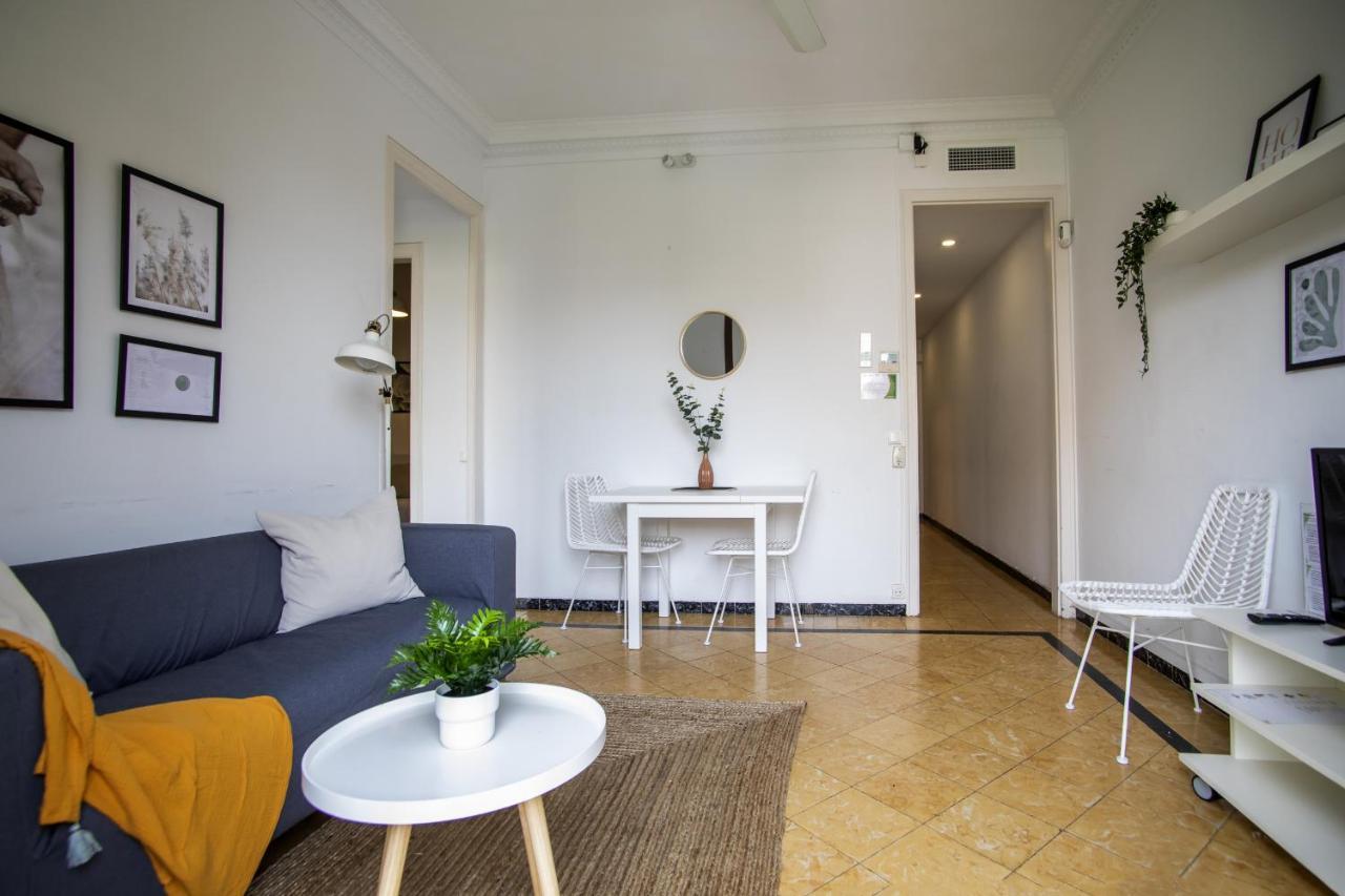 31par1008 - Mediterranean Style Apartment 1