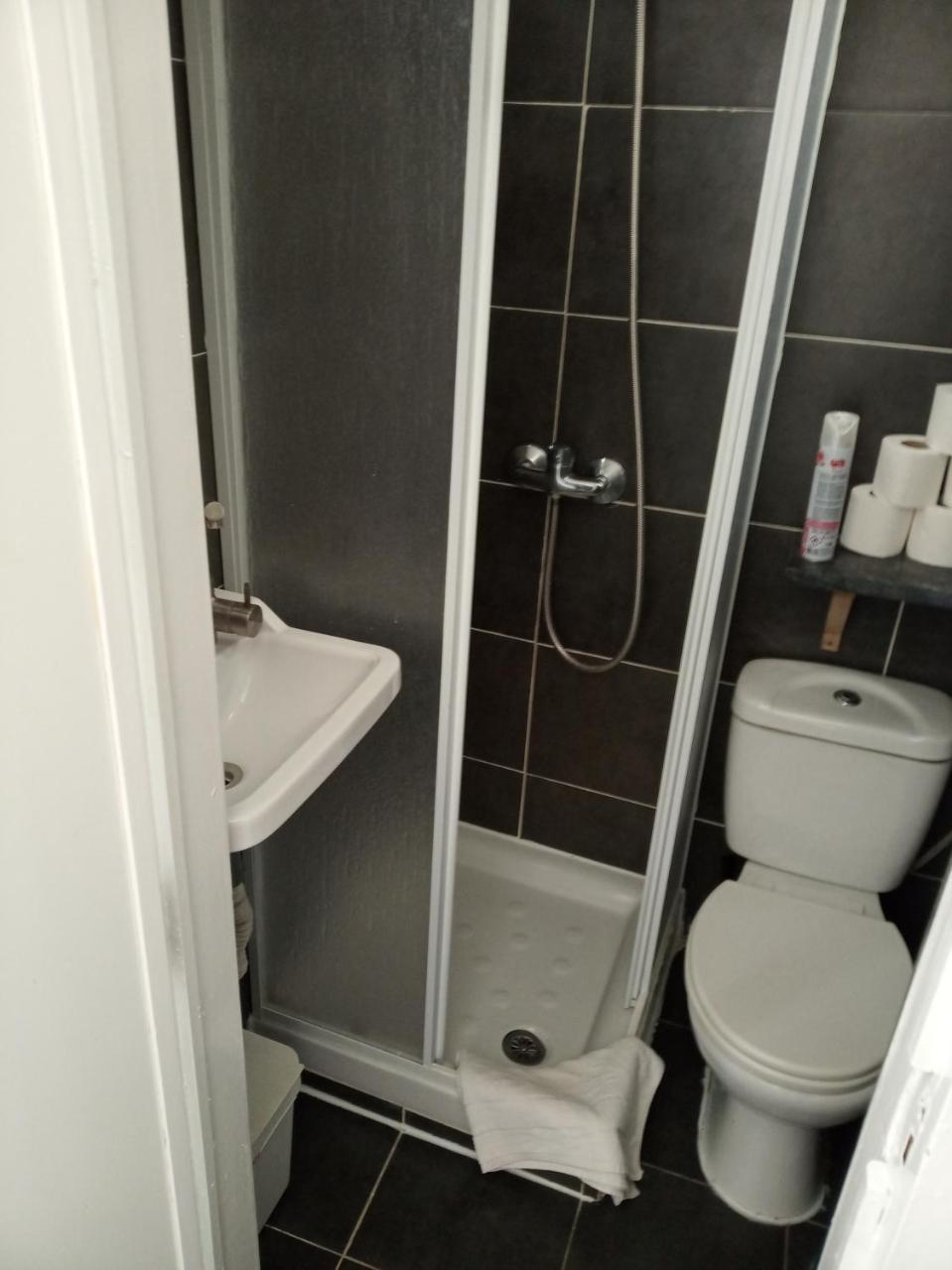 Edith Cavell10 Lisbon Guest House 1