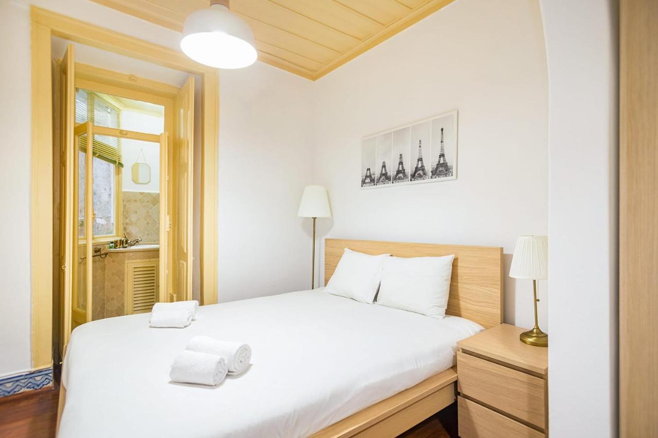 Guestready - Classical Portuguese Style Family Apt in Bohomeain Alfama 1