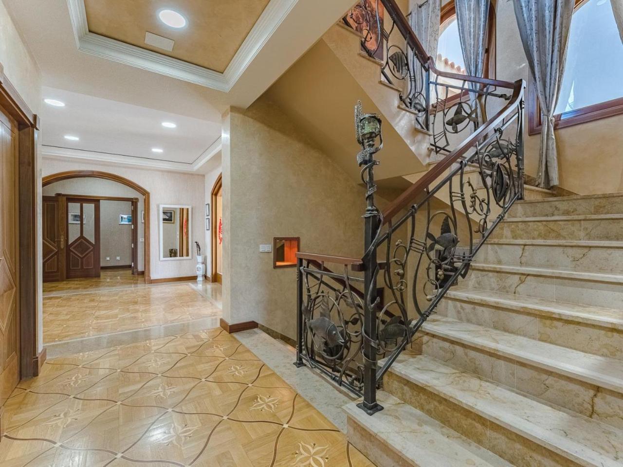 Luxury Villa Nautilus Heated Pool SPA 1