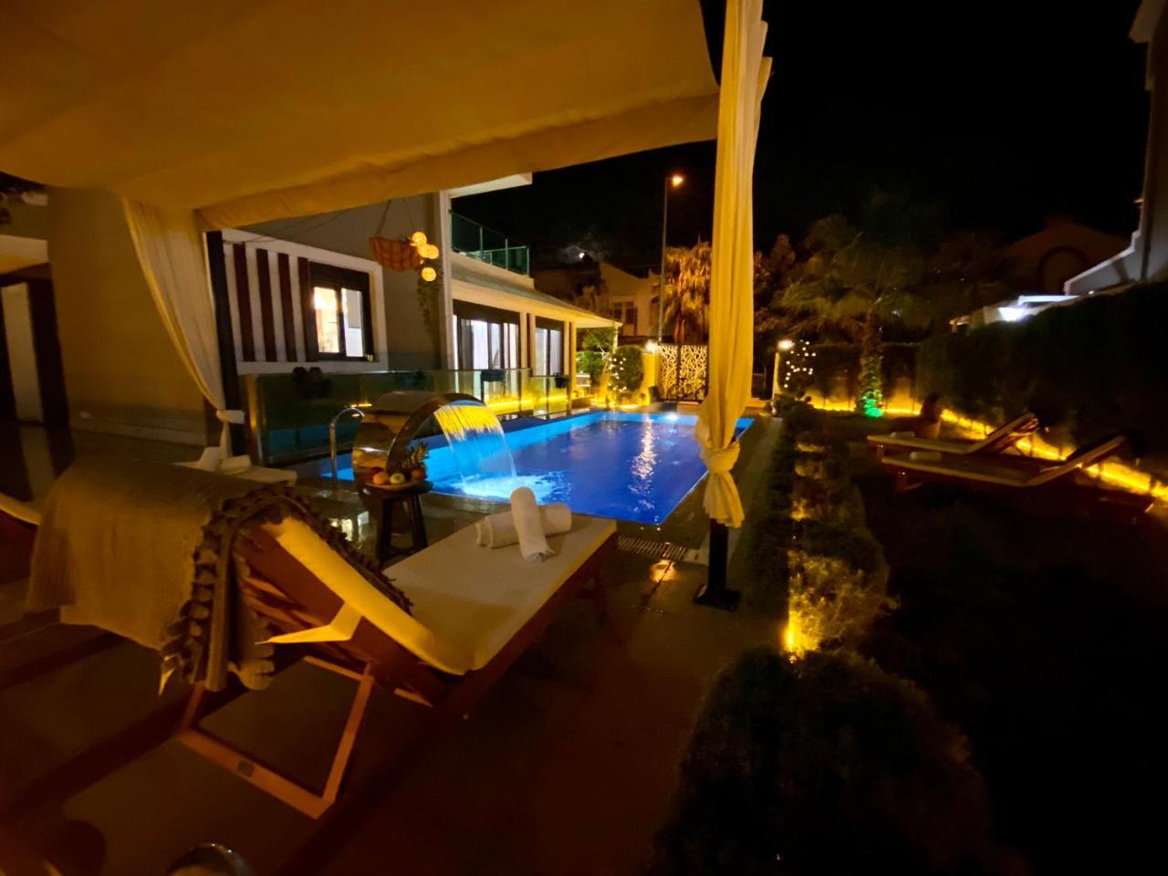 Villa Annabell1 with Swimming Pool And Jacuzzi, 3 Floors 1