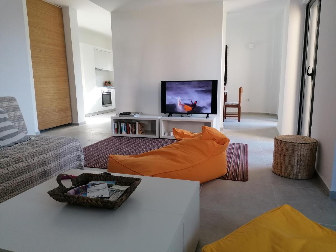 Endless Summer Pool Flat 2