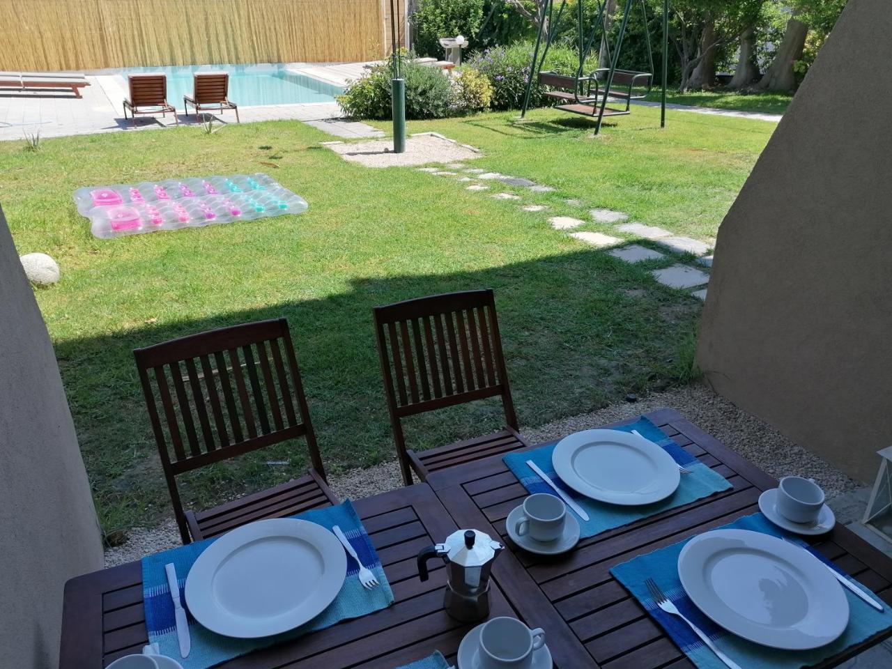 Endless Summer Pool Flat 1