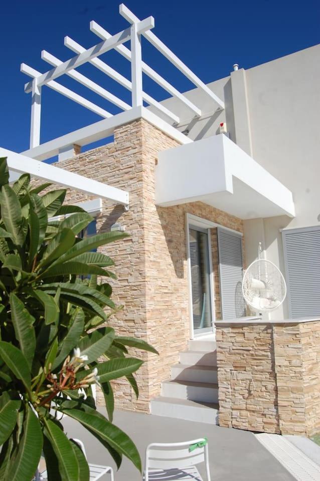 Kalithea-Hills Villa with Pool for 8 Up To 12 in Rhodes Town 1