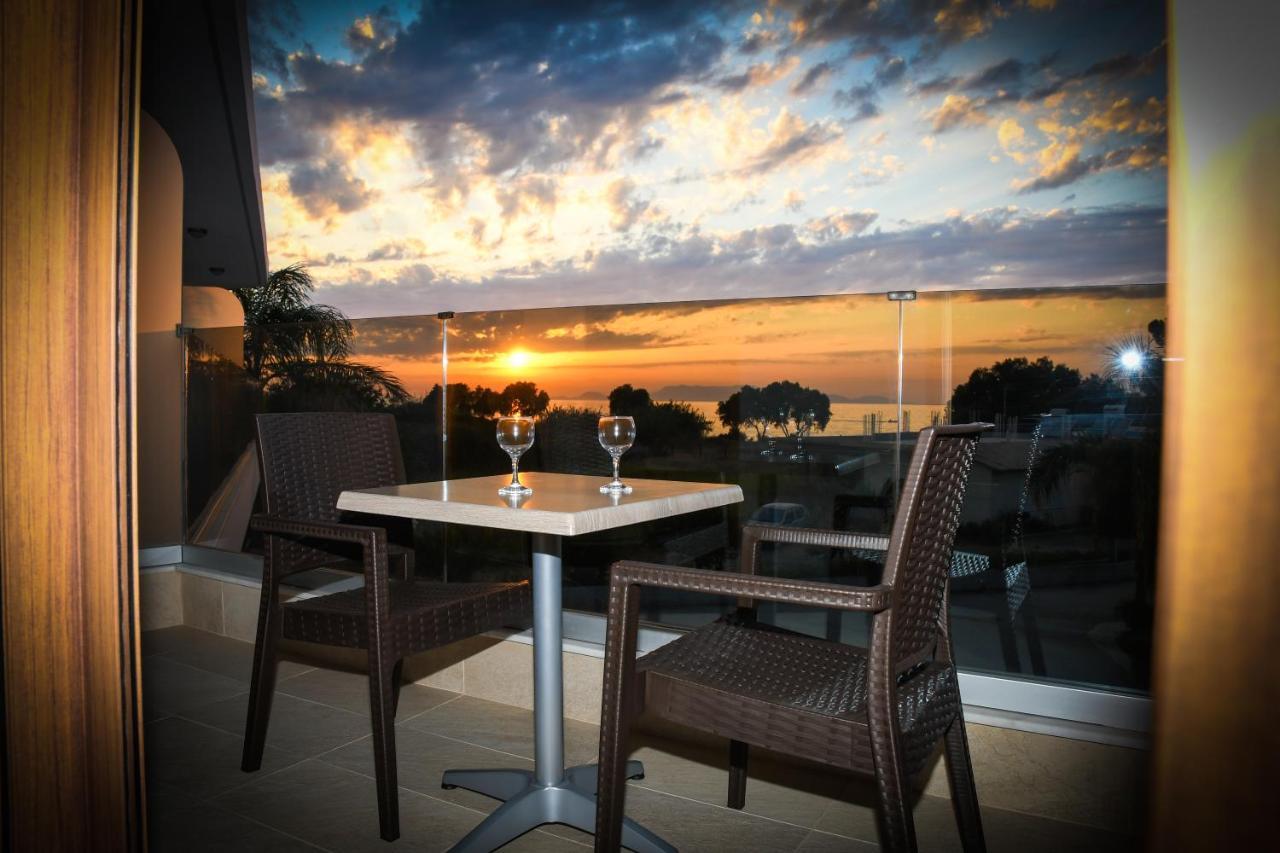 Seaside Luxury Apartments Kremasti 1