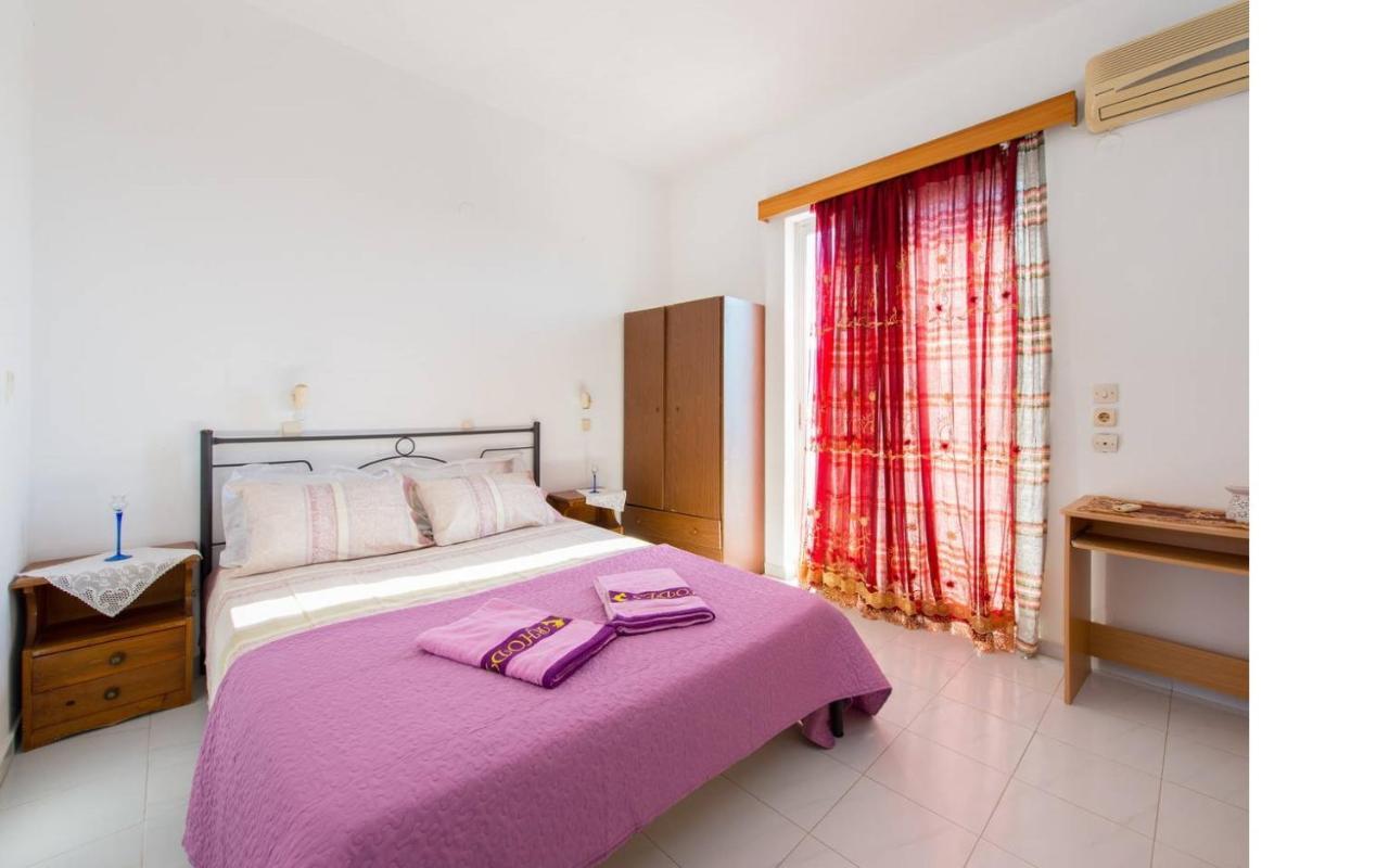 Merryland Studios & Apartments 1