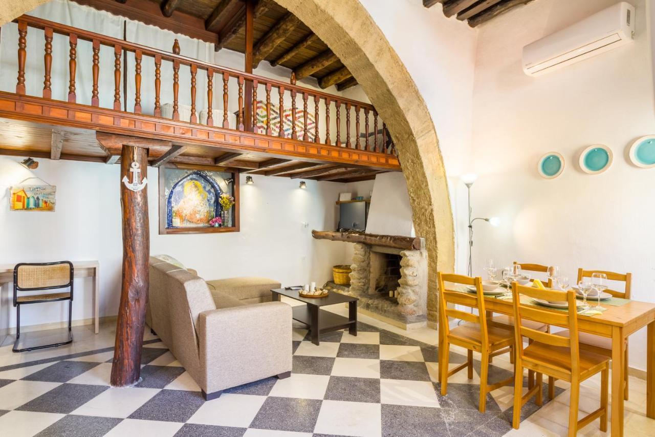 Casa Stefanis - Village House