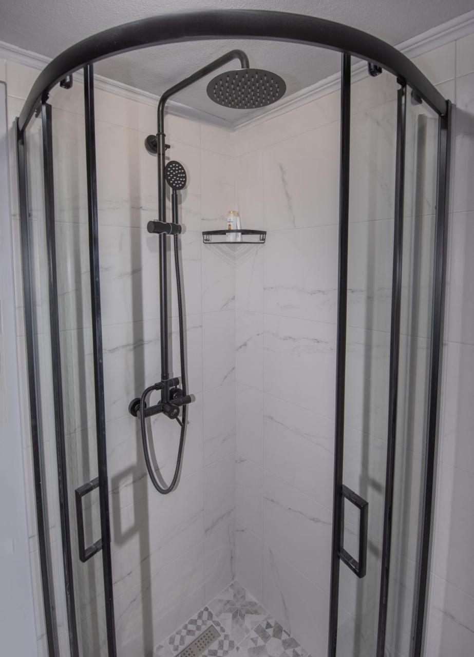 Cozy Loft with Private Terrace 2