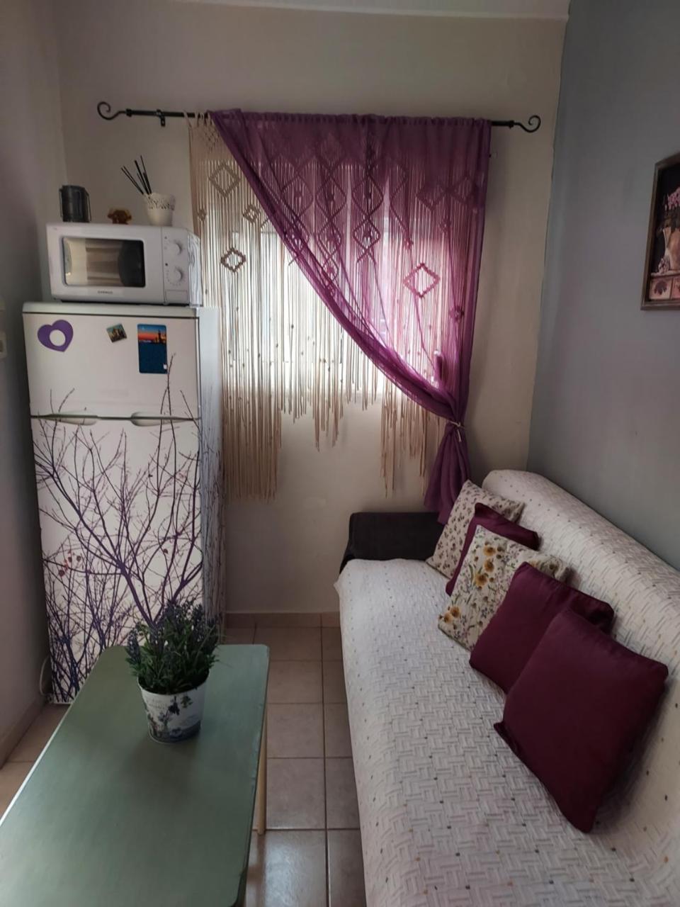 Anastasia's Holiday House with Garden 1