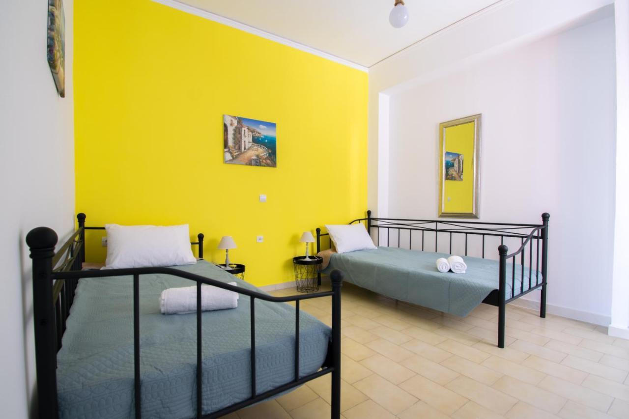 Chambre Jaune 1