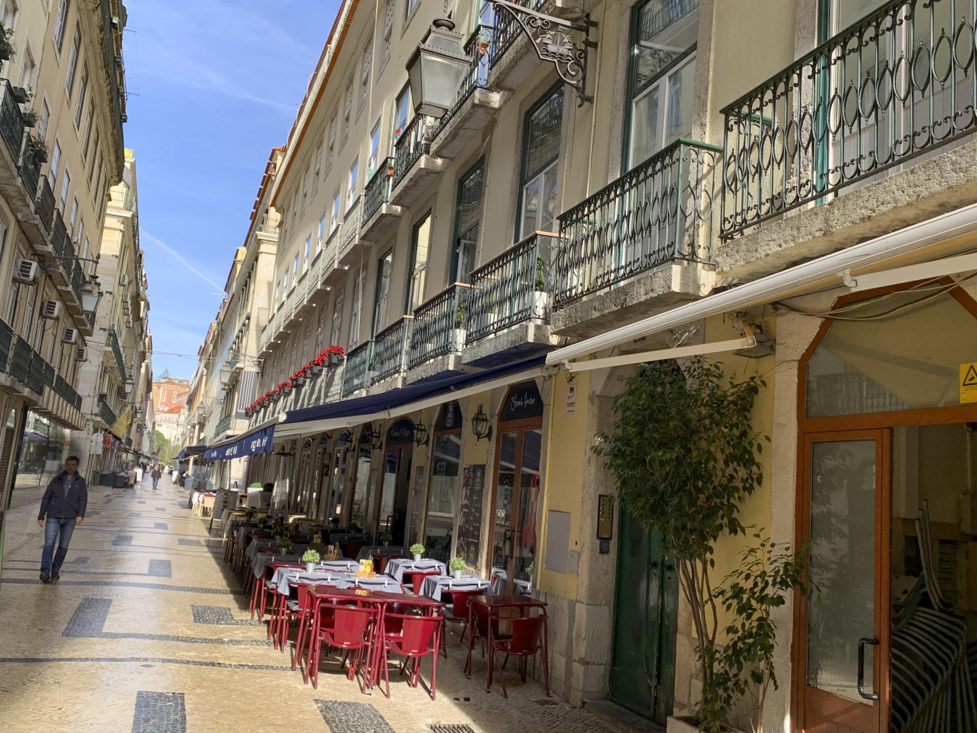 Lv Premier Baixa Cr2 Lift, Ac, Center, Balcony 2