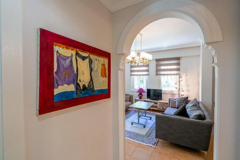 Peaceful Flat with Shared Pool in Camyuva Kemer 1