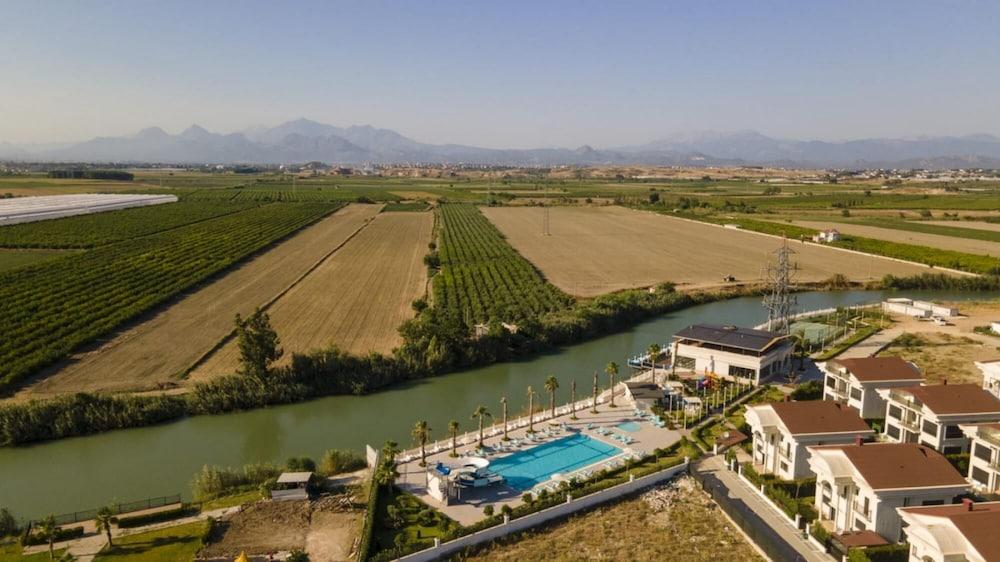 Exquisite Villa with Private Pool in Belek 1