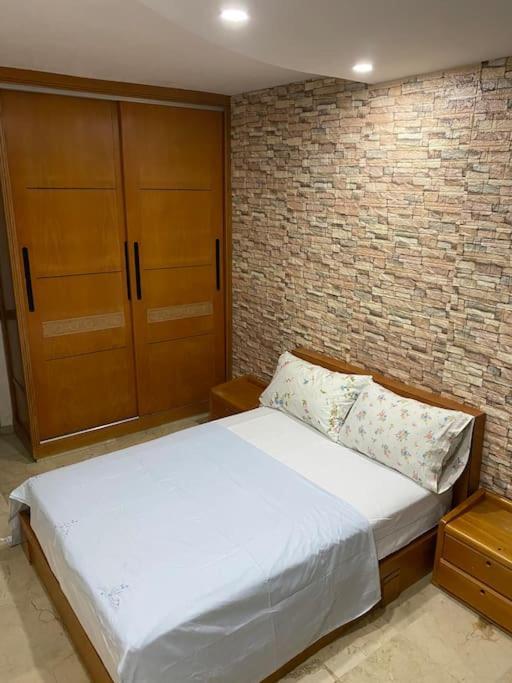 Studio Meuble a Louer 1