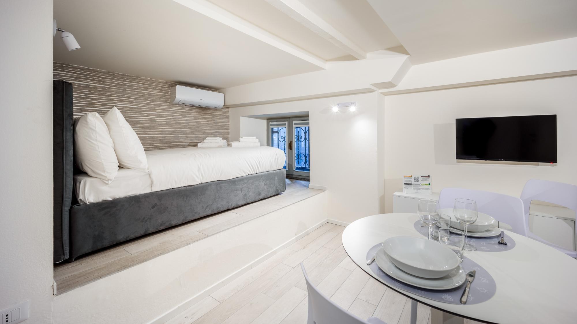 Italianway - the B Village Standard - M3