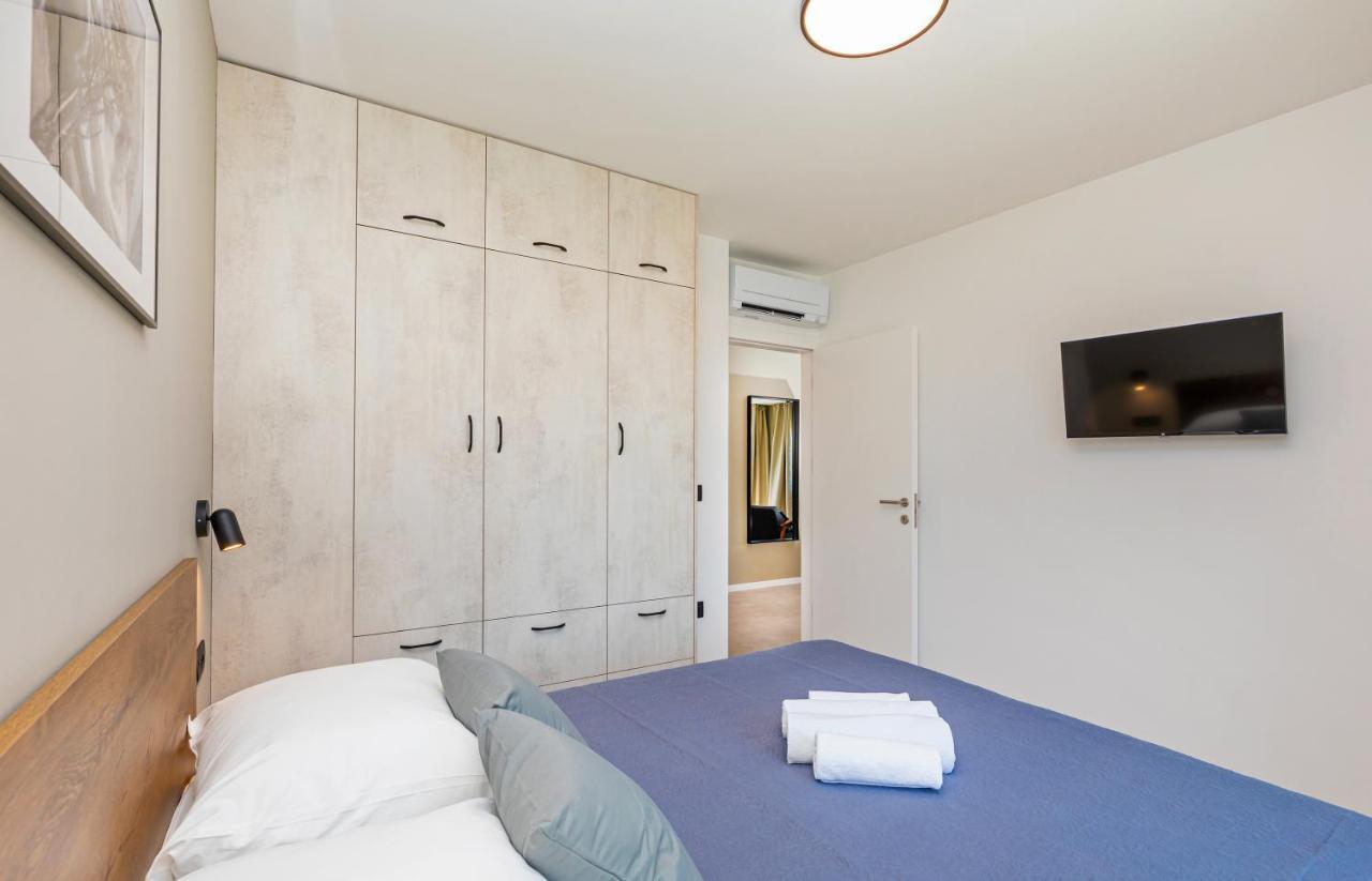 Blacksmith Apartments by Duhomes 2