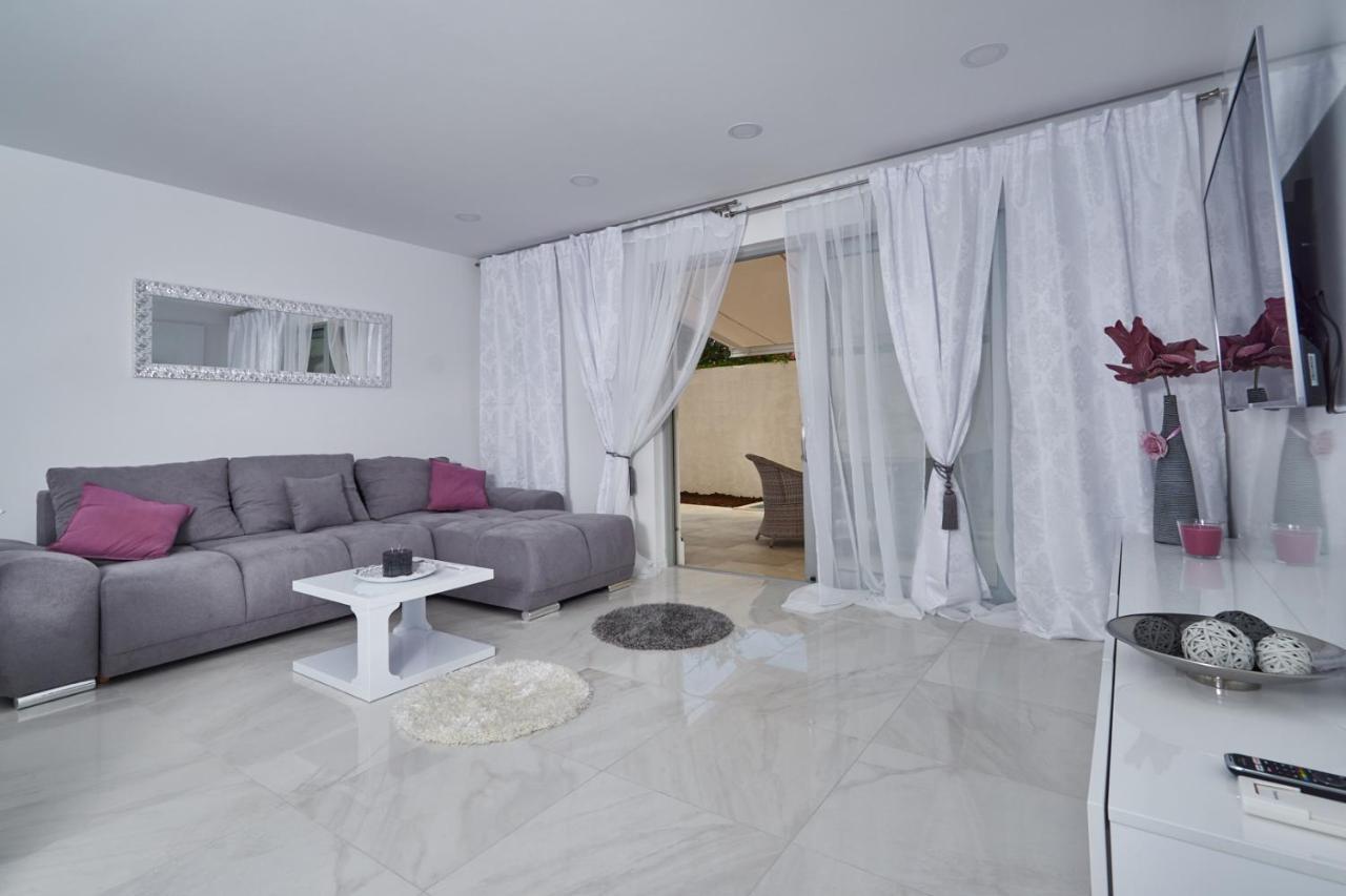 Brand New Apartment S & U 1