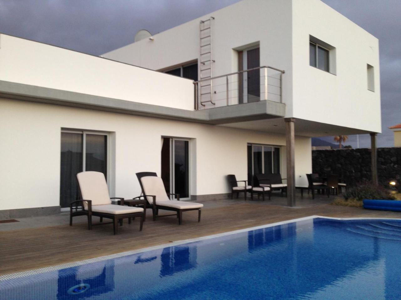 Petit Paradis - a Little Bit of Heaven