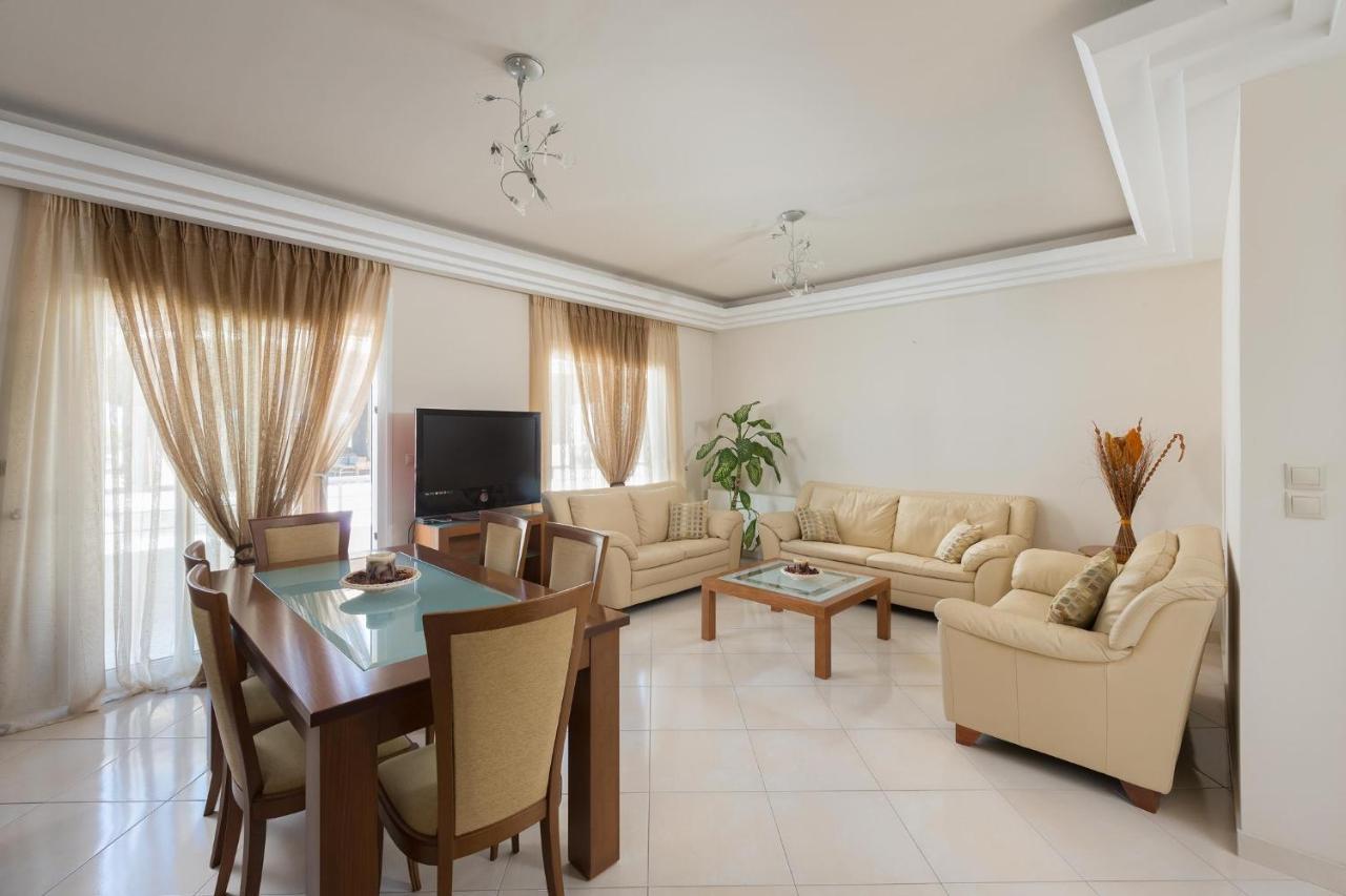 Family Apartment Near the Sea