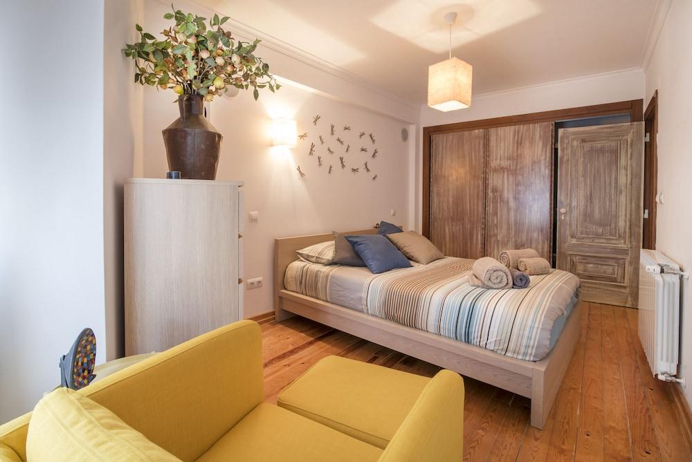 Grand Parliment Duplex by Homing 1