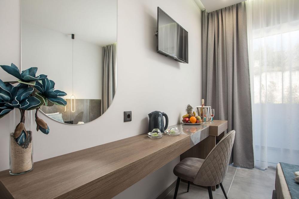 Fresh Hotel Rhodes 2