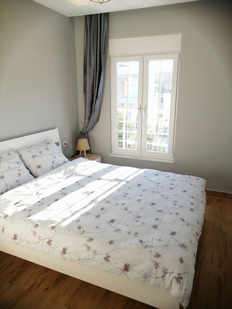 Orange And Lemon Homes 2