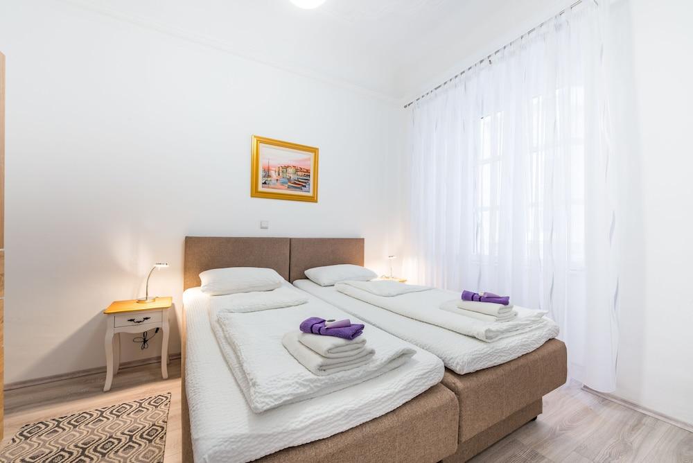 Old Town Finest-Matana 1