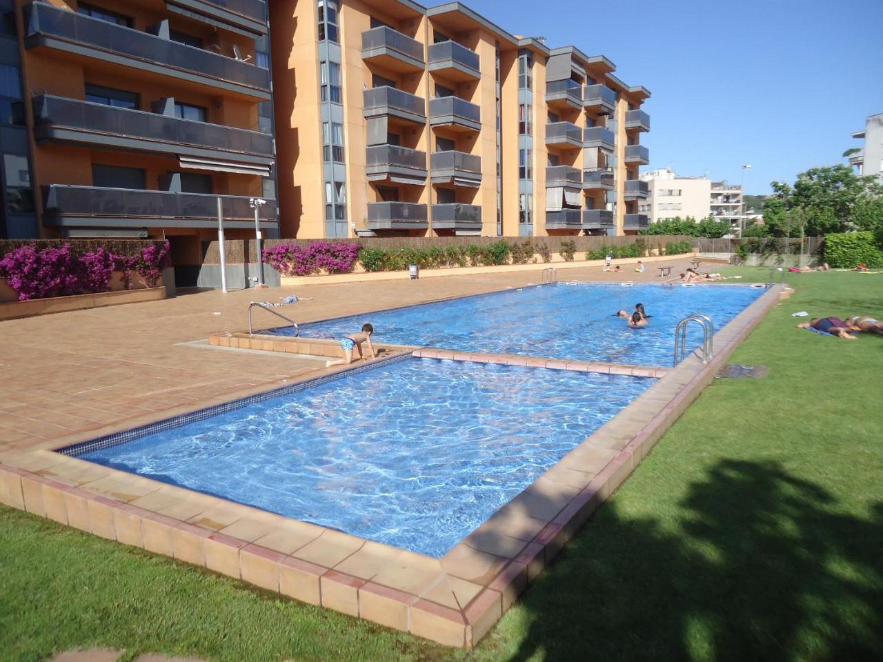 Apartment Mi Casa Fenals Family