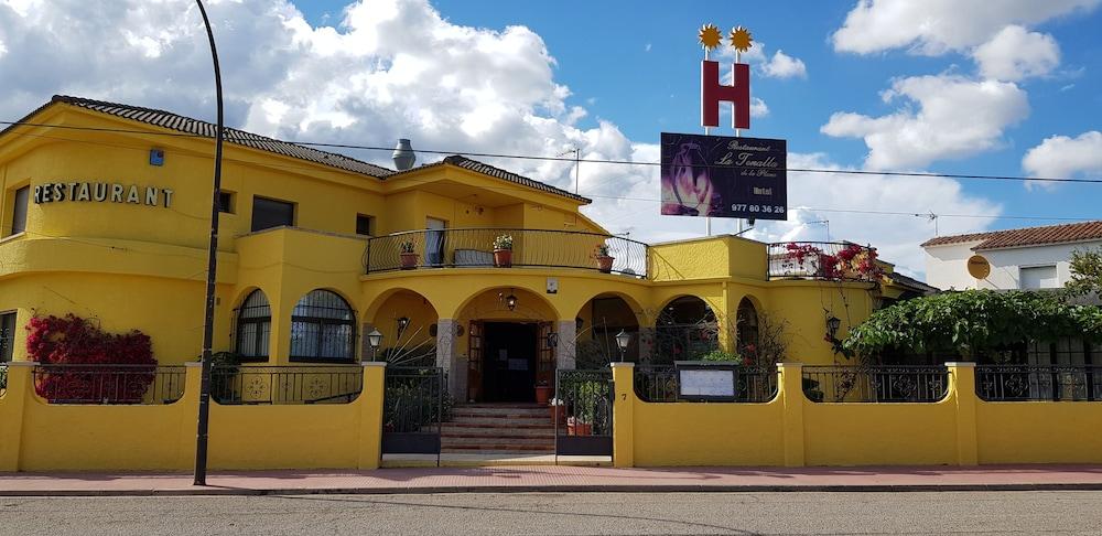 La Nova Tenalla - Adults Only